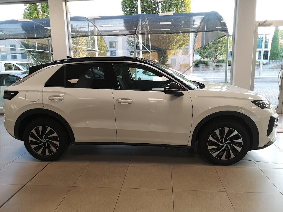 Volkswagen T-Roc 1.5 TSI ACT DSG Life KM 0