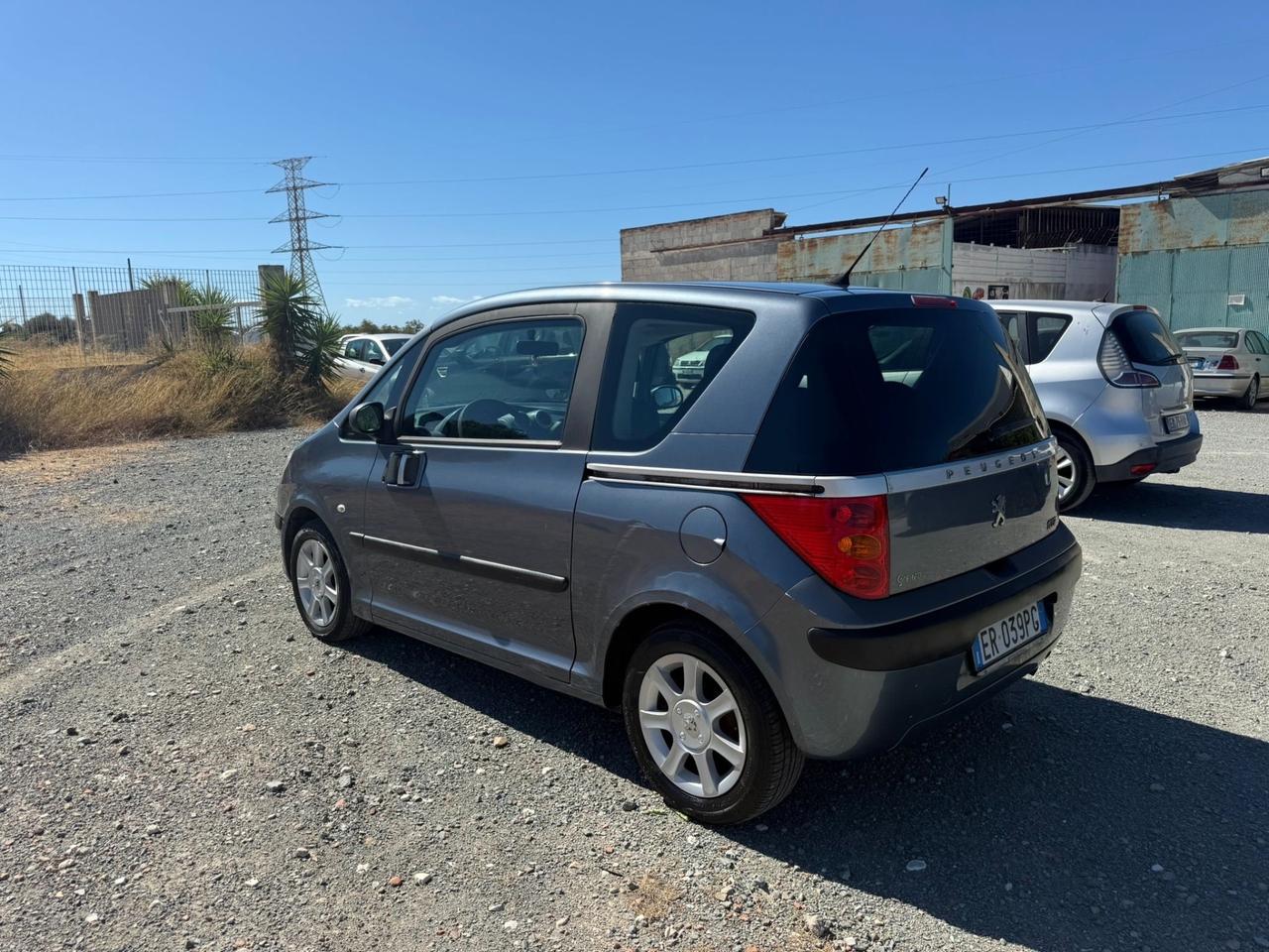 Peugeot 1007 1.4 Diesel- Neopatentati-Clima