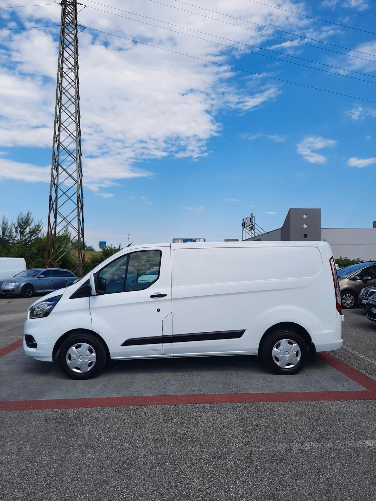 Ford Transit Custom 340 2.0 TDCi G.TRAINO PR.IVATO