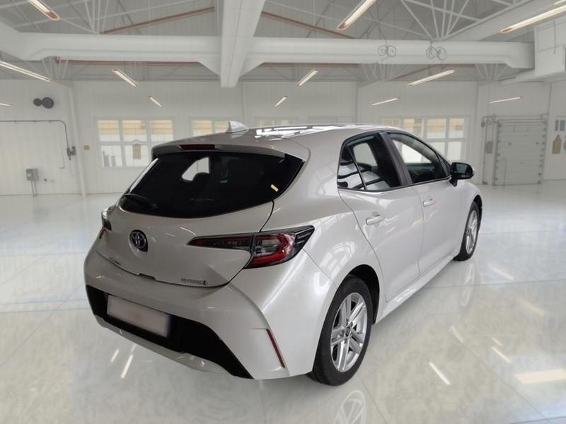 TOYOTA COROLLA 1.8 HYBRID BUSINESS 5 PORTE BERLINA