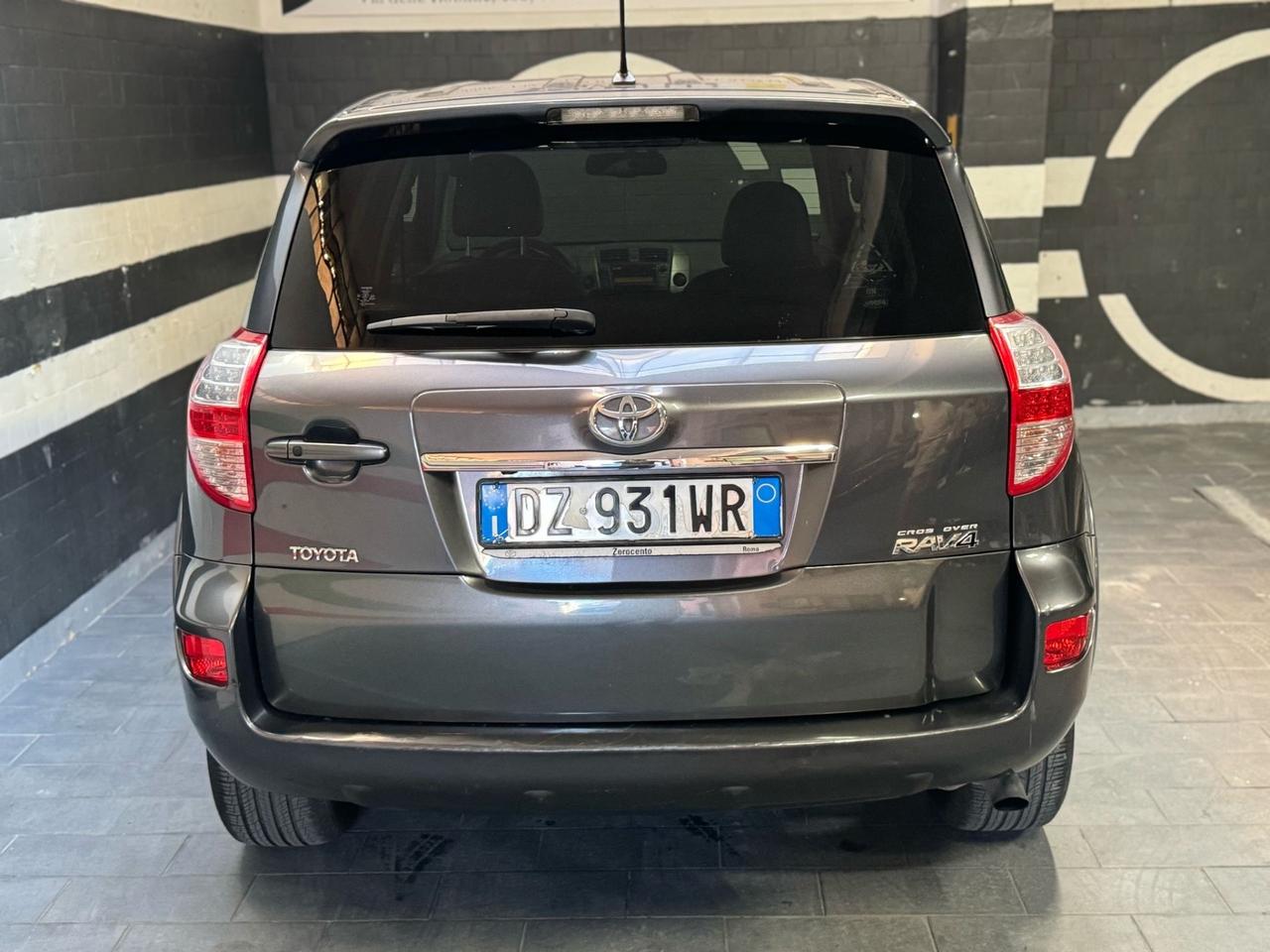Toyota RAV 4 RAV4 Crossover 2.2 D-4D 150 CV DPF Luxury