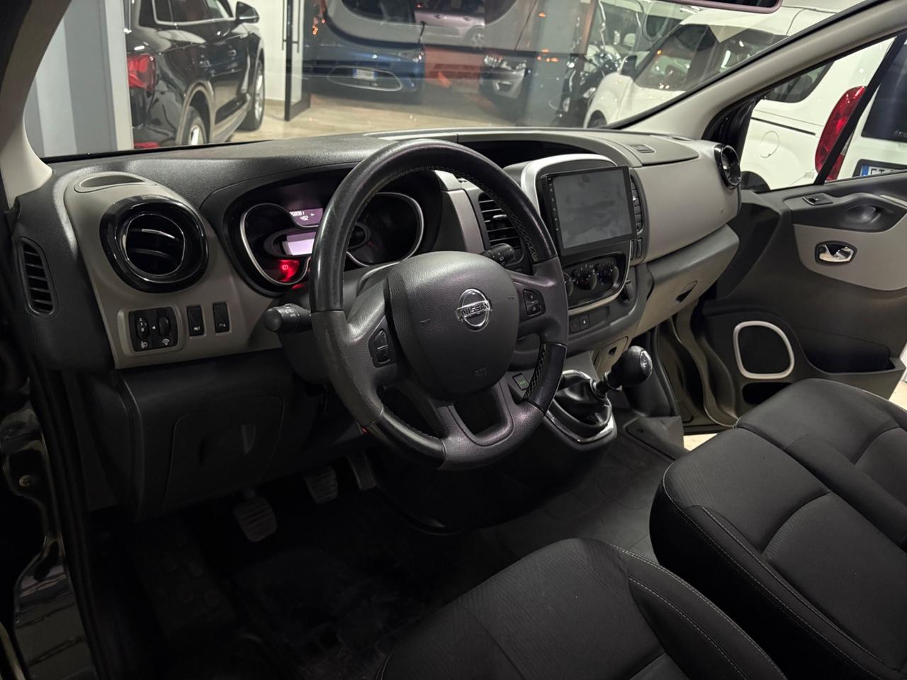 Nissan NV300 29 1.6 dCi 120CV PL-TN Bus M1