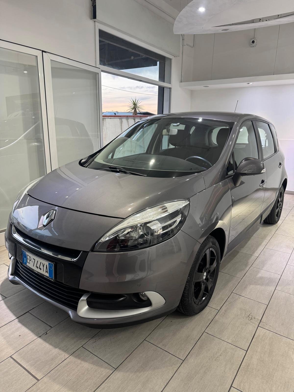 Renault Scenic Scénic XMod 1.6 GPL Wave