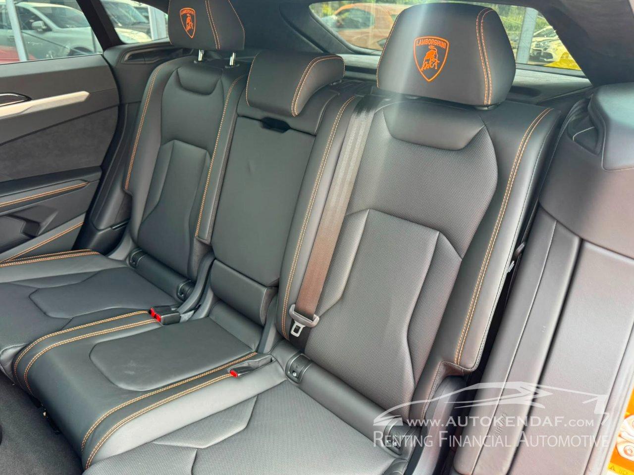 Lamborghini Urus 4.0 V8 auto