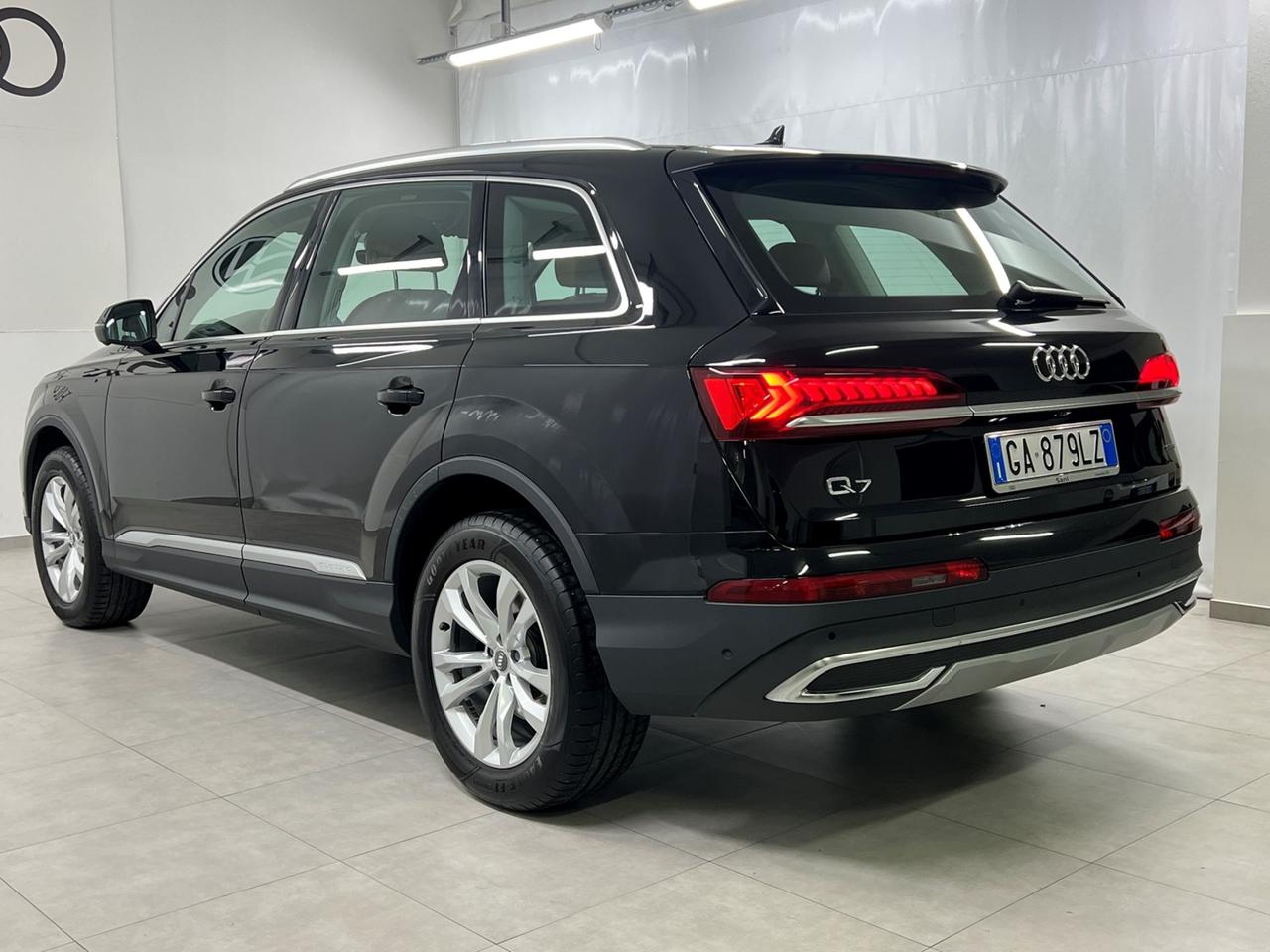 AUDI Q7 II 2019 Q7 50 3.0 tdi mhev Business quattro tiptronic