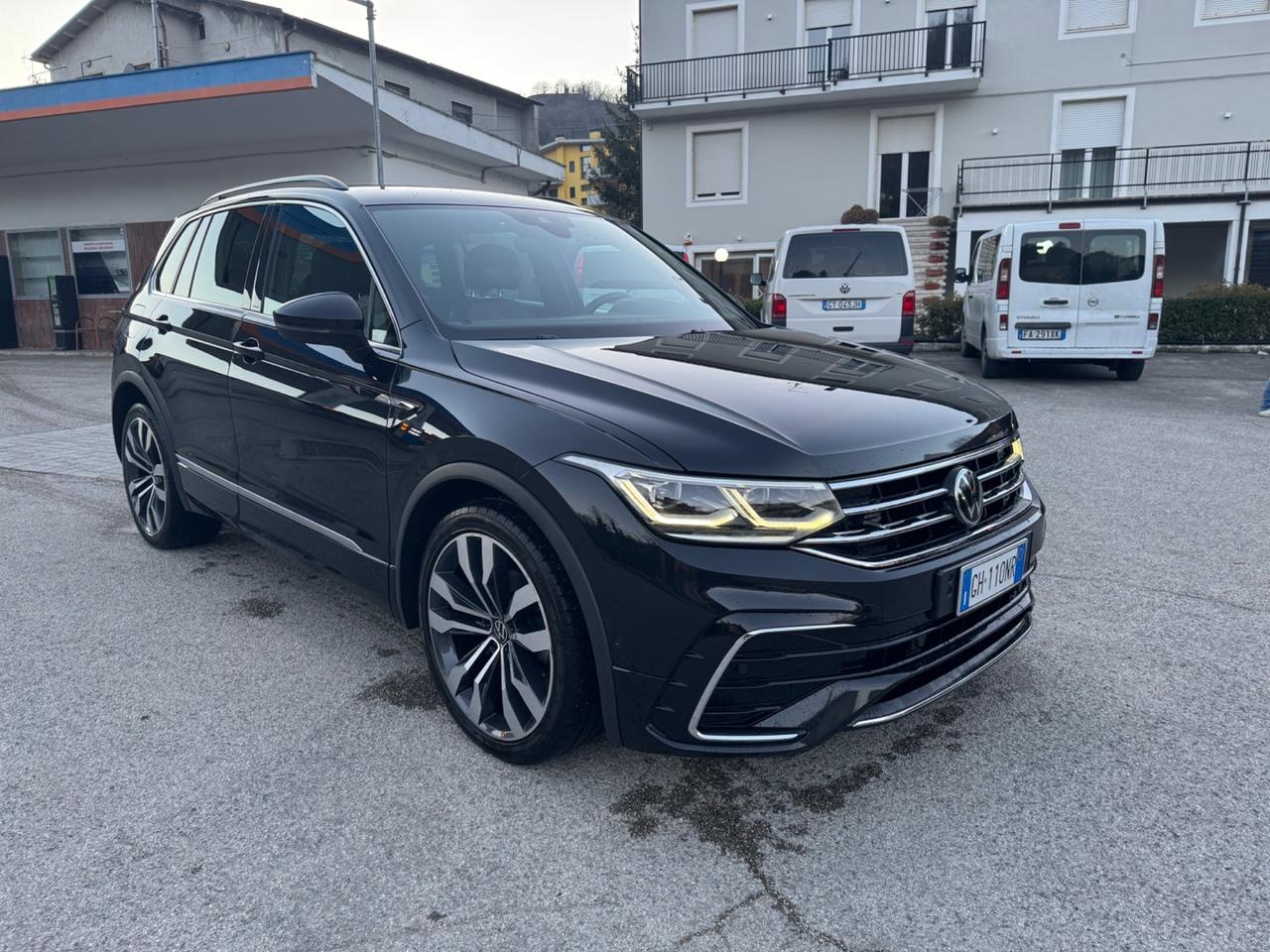 Volkswagen Tiguan 2.0 TDI 4MOTION R-Line
