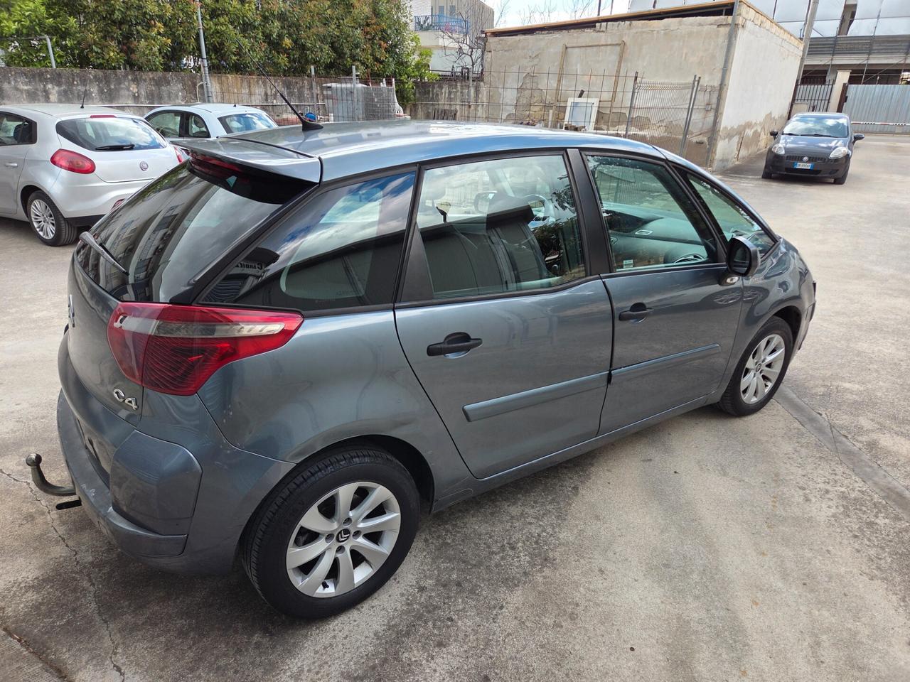 Citroen C4 Picasso 1.6 HDi 110 Gancio traino