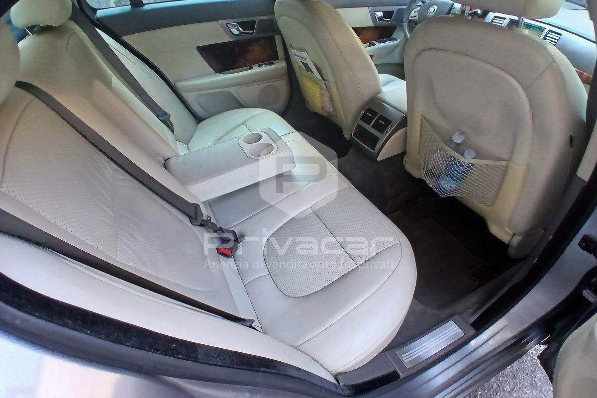 JAGUAR XF 2.7D V6 Luxury