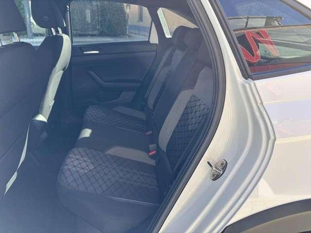 Volkswagen Taigo 1.0 TSI 110 CV R-Line MATRIX-TETTO-17"