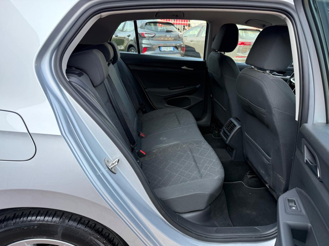 Volkswagen Golf 1.5 TGI DSG Life