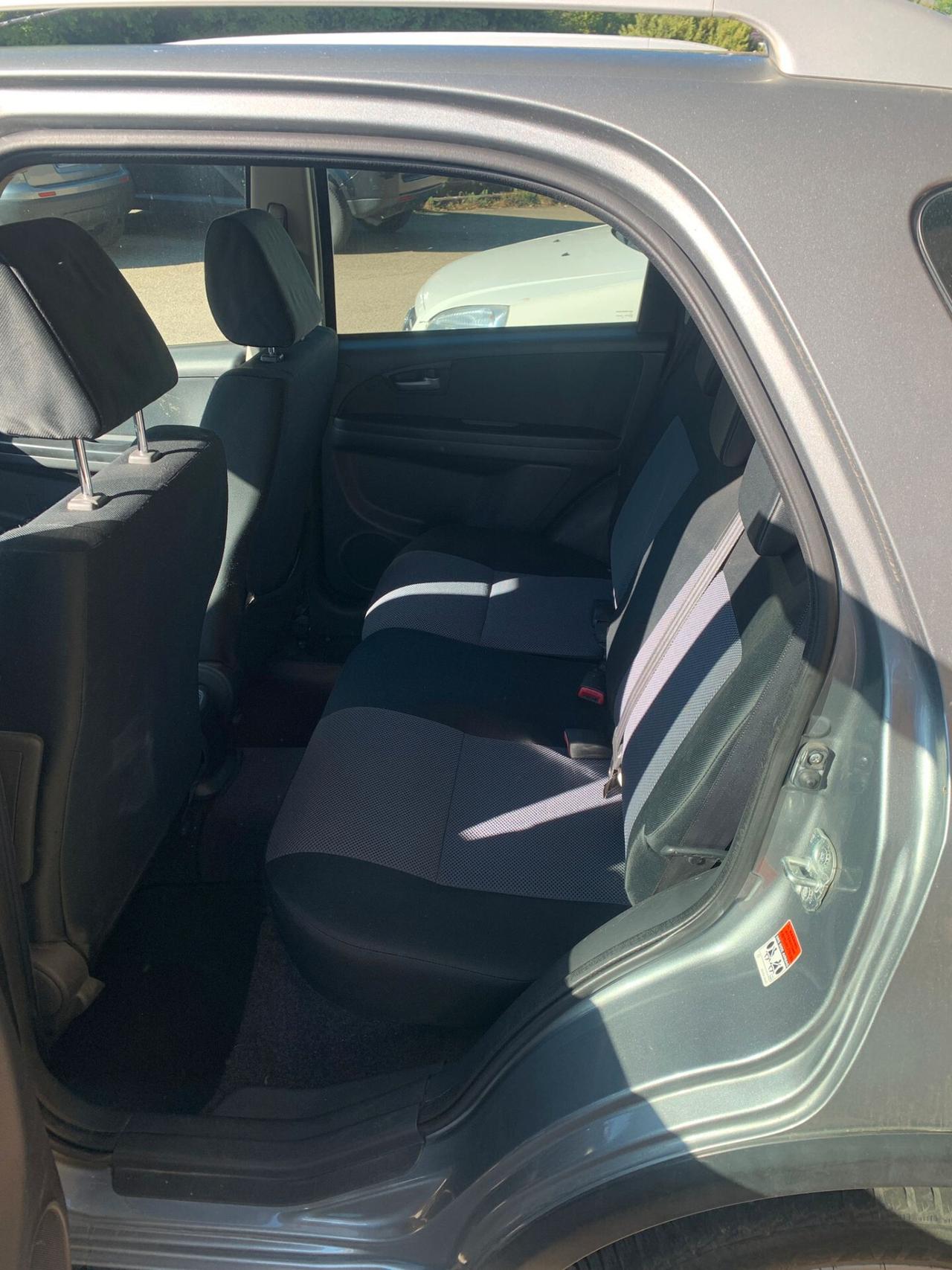 Fiat Sedici 4x4 inseribile tdi -2008- 230000 km tagliandata in buonissime condizioni