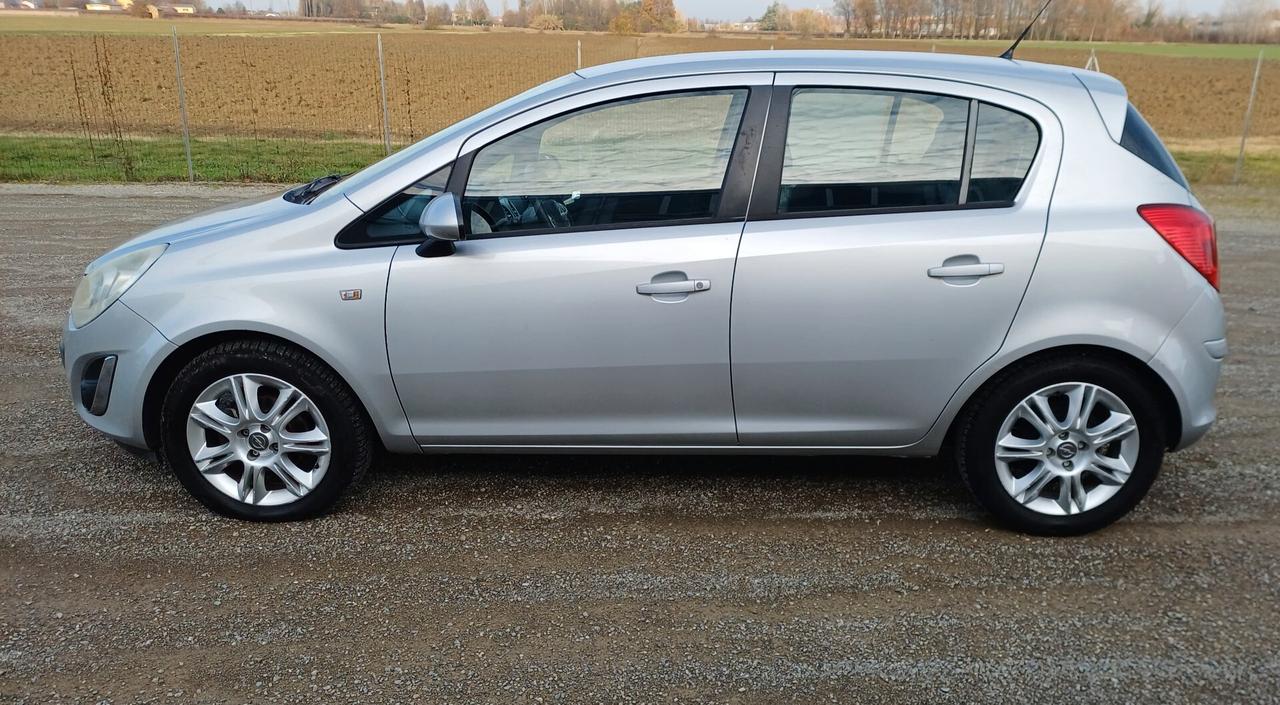 Opel Corsa 1.2 85CV 5 porte GPL-TECH Edition