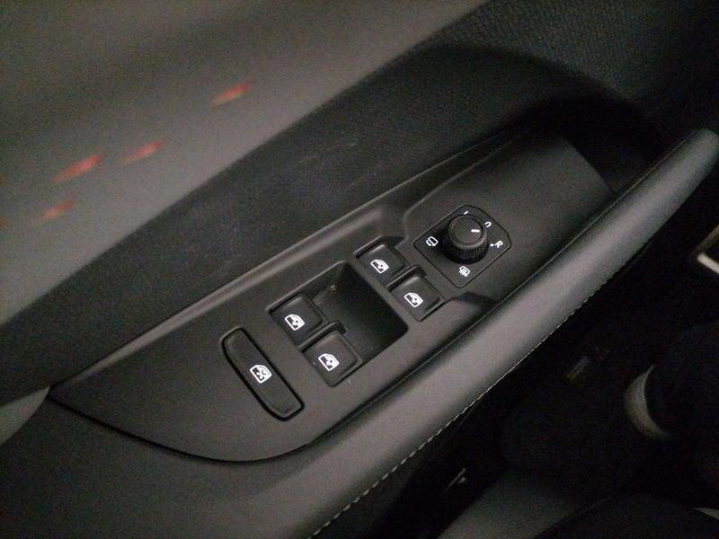 CUPRA Terramar 1.5 e-hybrid 204cv dsg