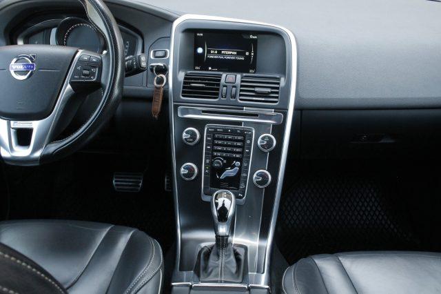VOLVO XC60 D4 Awd Geartronic R-design Unicoprop. Pelle