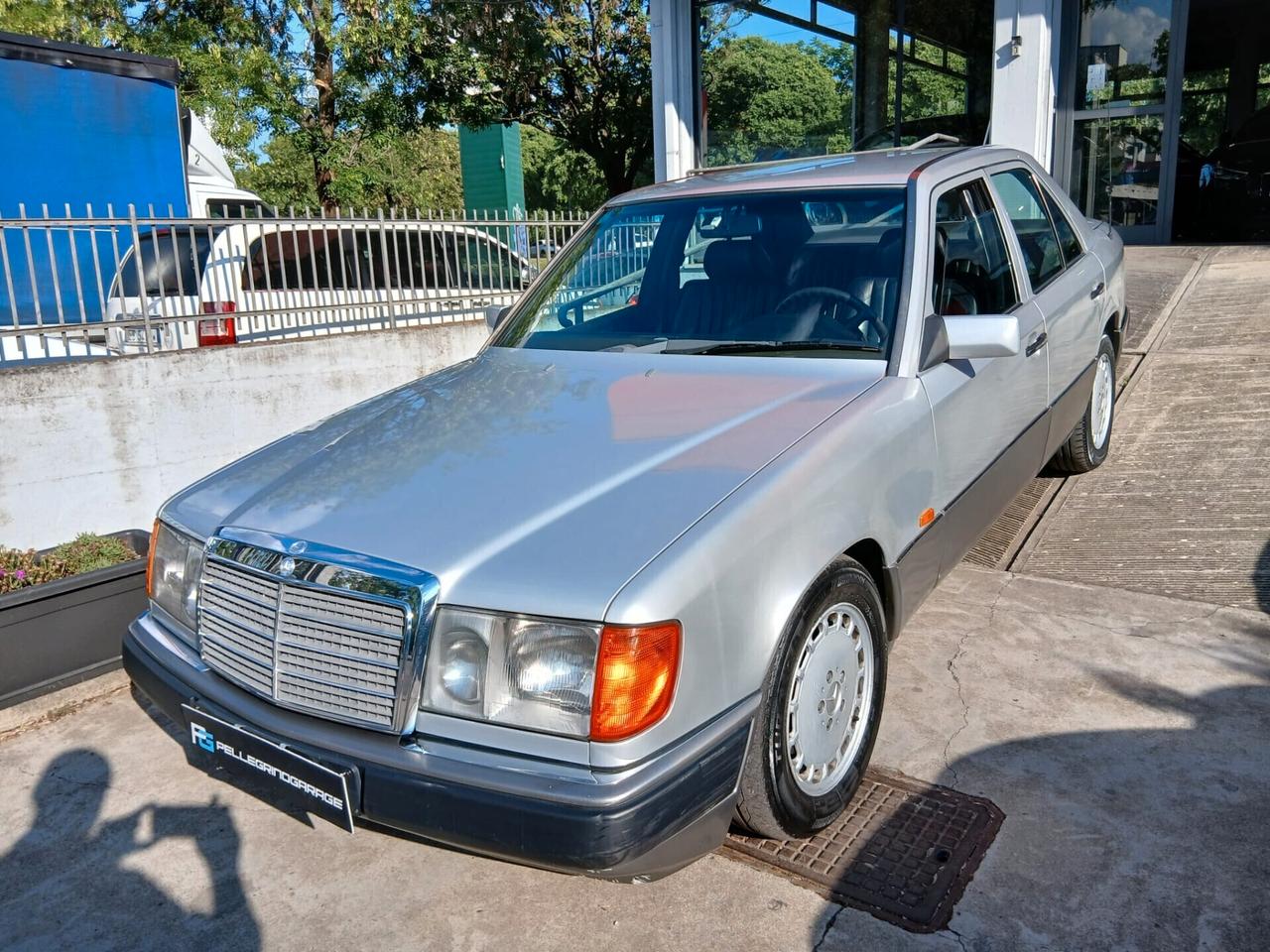 Mercedes-benz E 200 E200