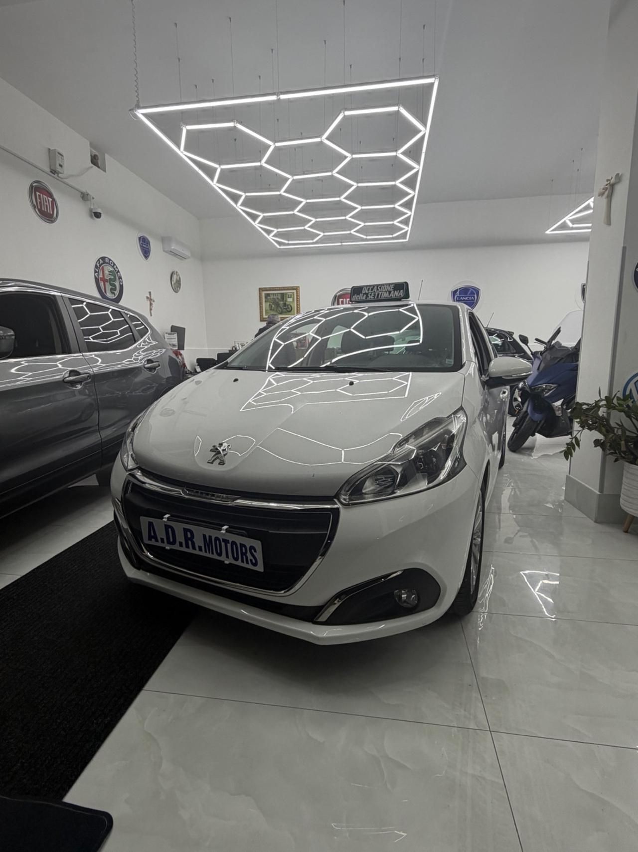 Peugeot 208 PureTech 82 5p. GPL Allure