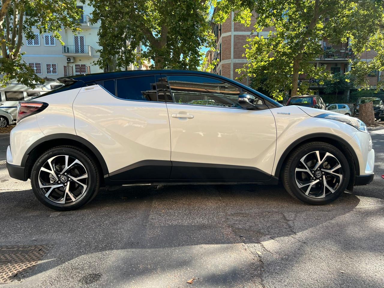 Toyota C-HR 1.8 Hybrid E-CVT Style