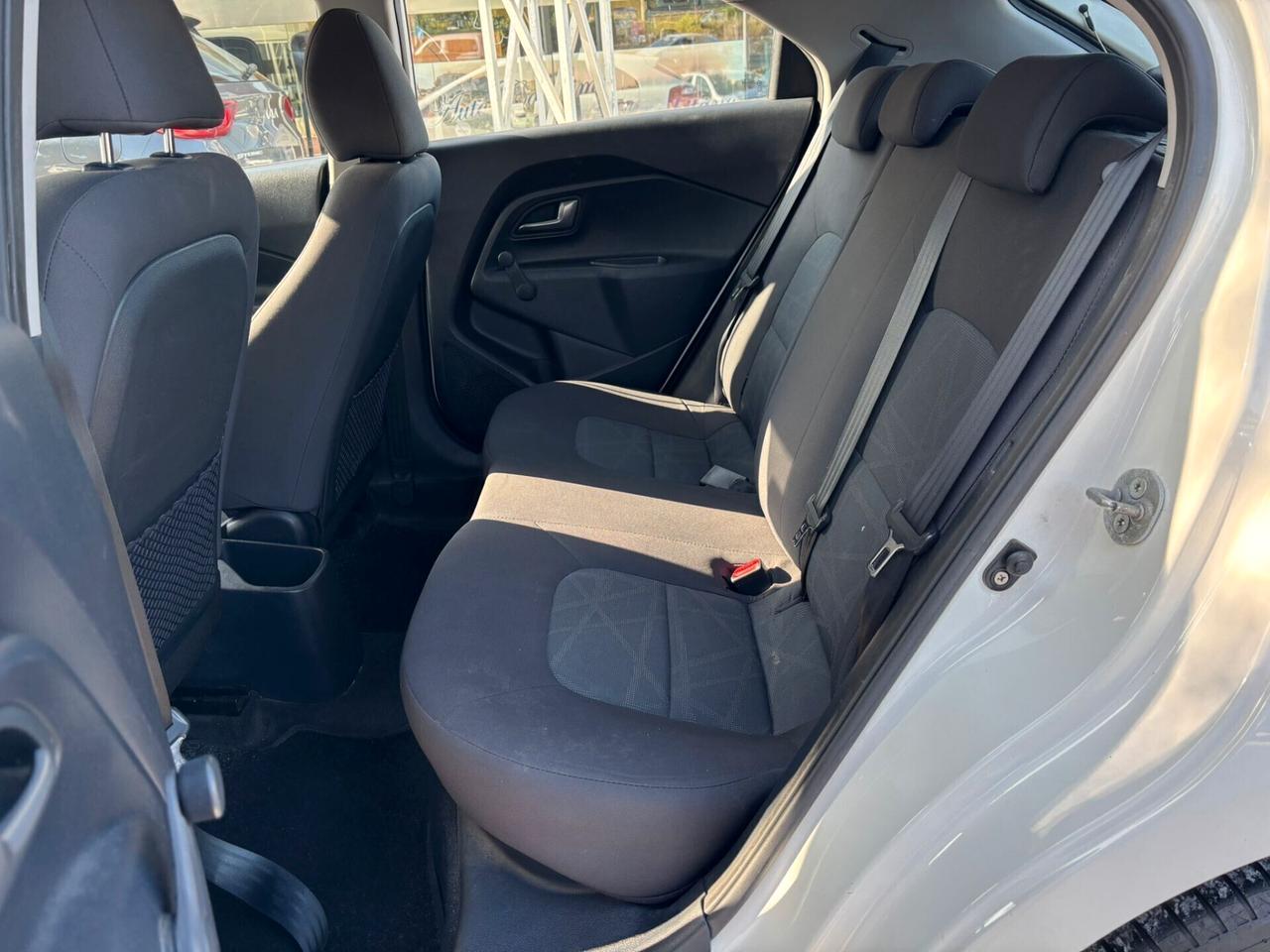 KIA RIO 1.2 B - 2013