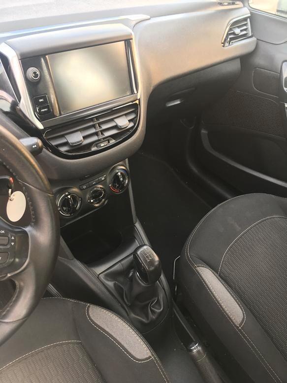 Peugeot 208 BlueHDi 75 5 porte Allure