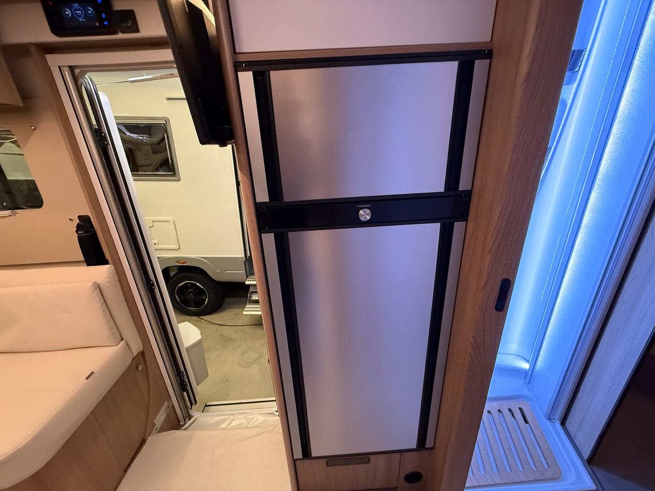 LAIKA ECOVIP L 4012 7.40 NAUTICO SUPER ACCESSORIATO