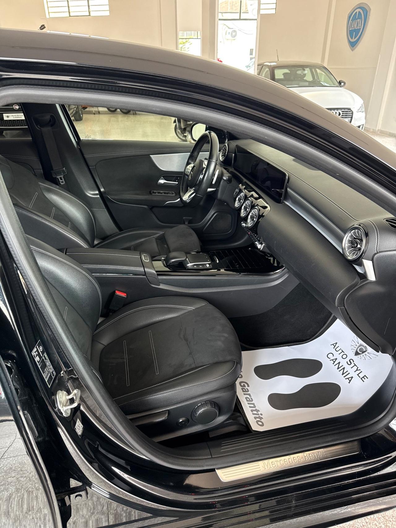 Mercedes-benz A 180 d Automatic Premium