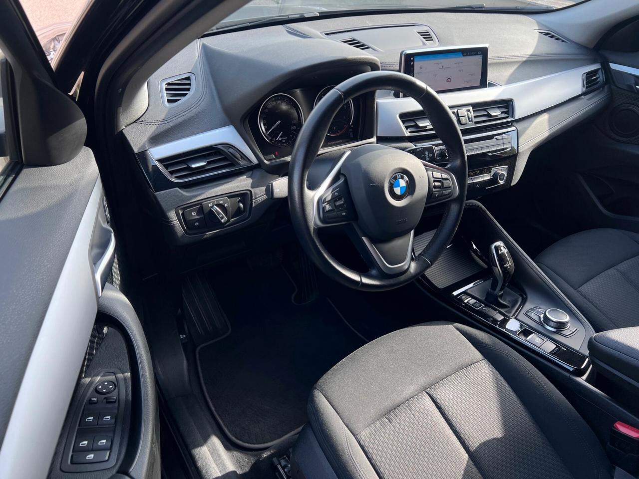 Bmw X2 sdrive18d 150cv Advantage auto LED/NAVI/PDC PERF.