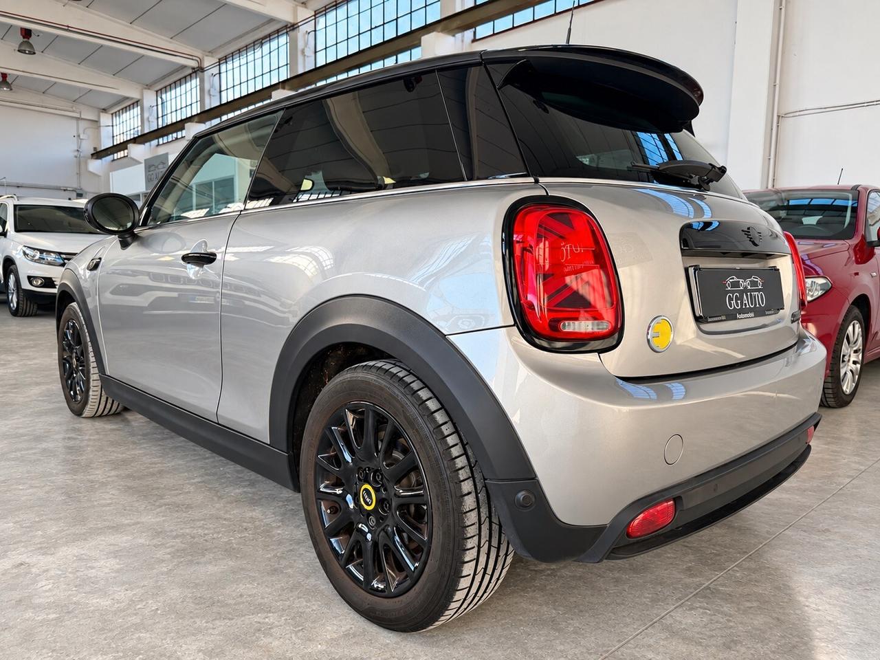 Mini All Electric Cooper SE Classic