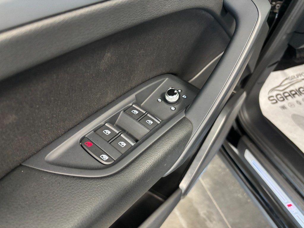 Audi Q5 Sportback SPB SPORTBACK Quattro S Line 40 TDI S tronic 4X4