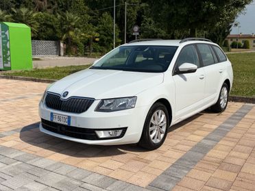 Skoda Octavia 1.6 TDI CR 110 CV DSG Wagon Style
