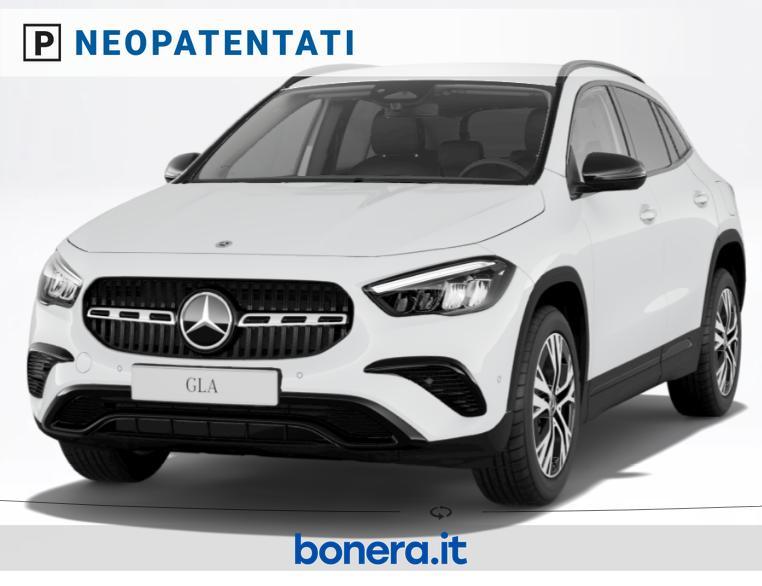 Mercedes GLA 180 180 Progressive Advanced Plus 7G-DCT