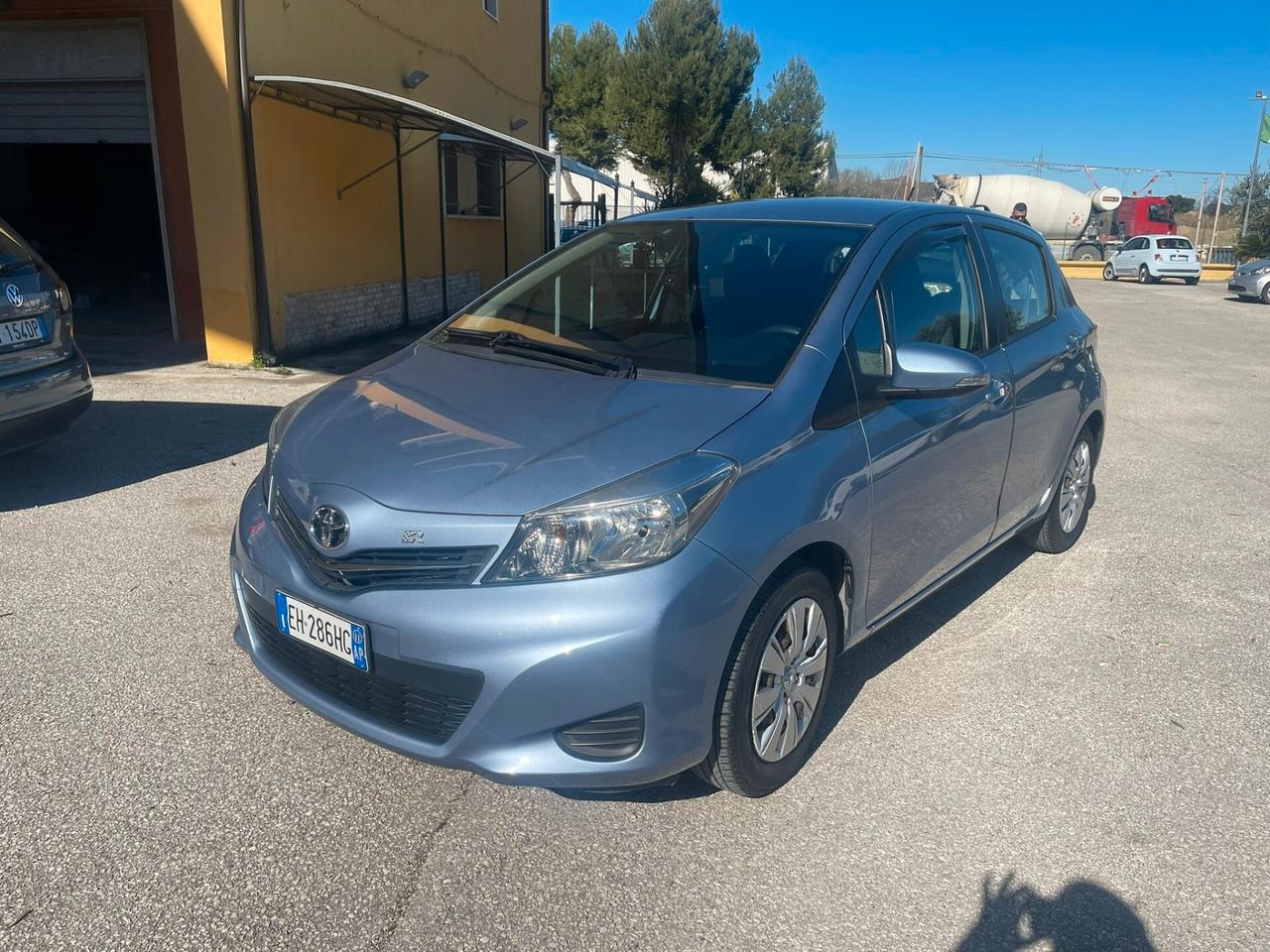 Toyota Yaris 1.0 5 porte Lounge