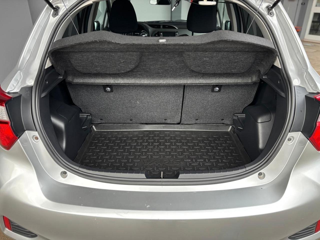 Toyota Yaris 1.5 Hybrid 5 porte Business