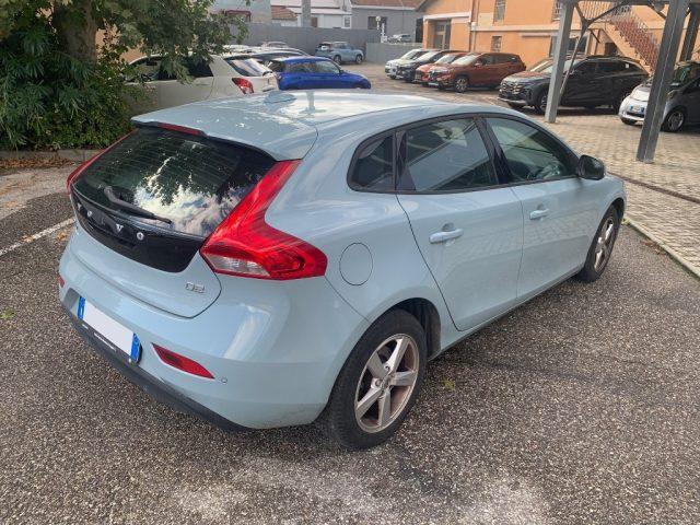 VOLVO V40 D2 Business