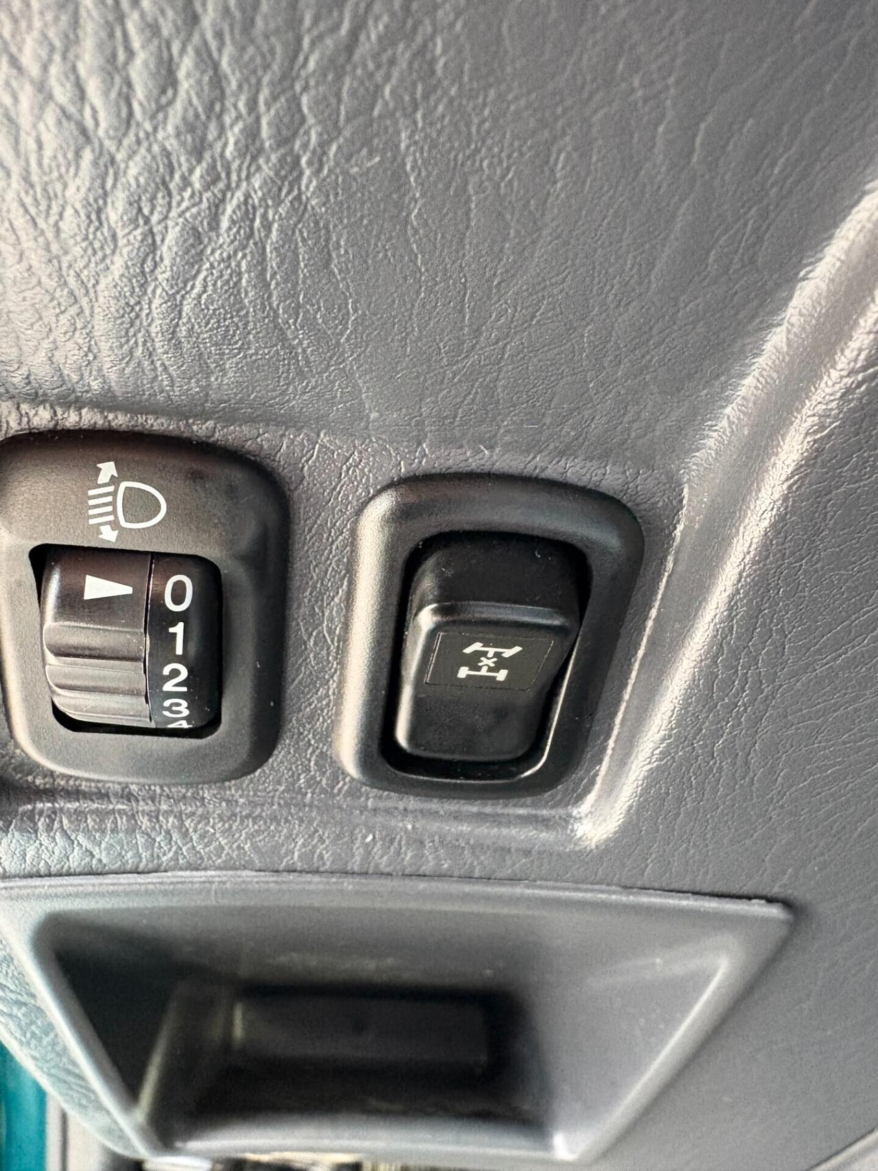 DAIHATSU TERIOS 1.3(benz) 4x4 inserib.-2006