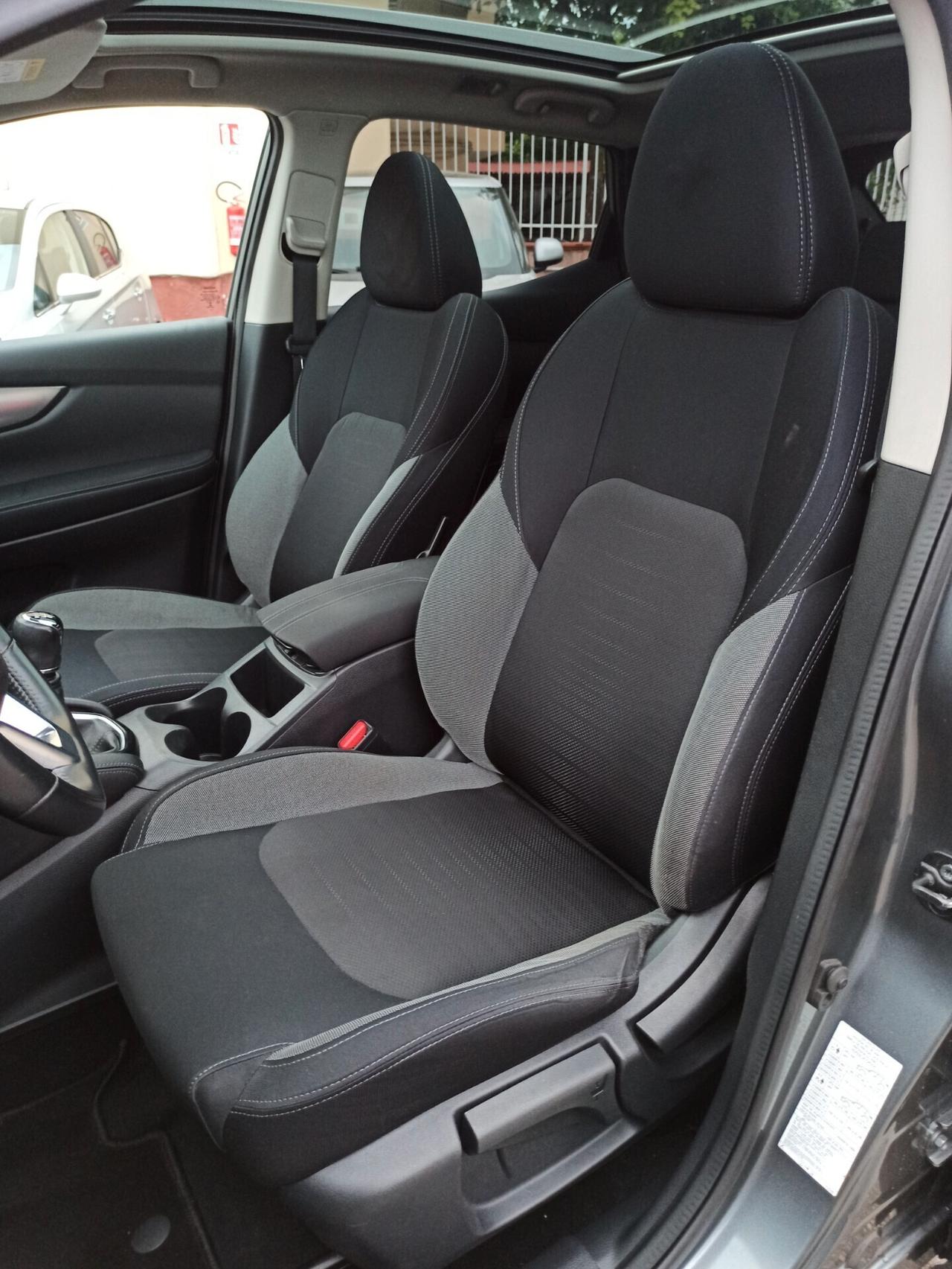 Nissan Qashqai 1.5 dCi 110 cv N-Connecta Tetto Panoramico