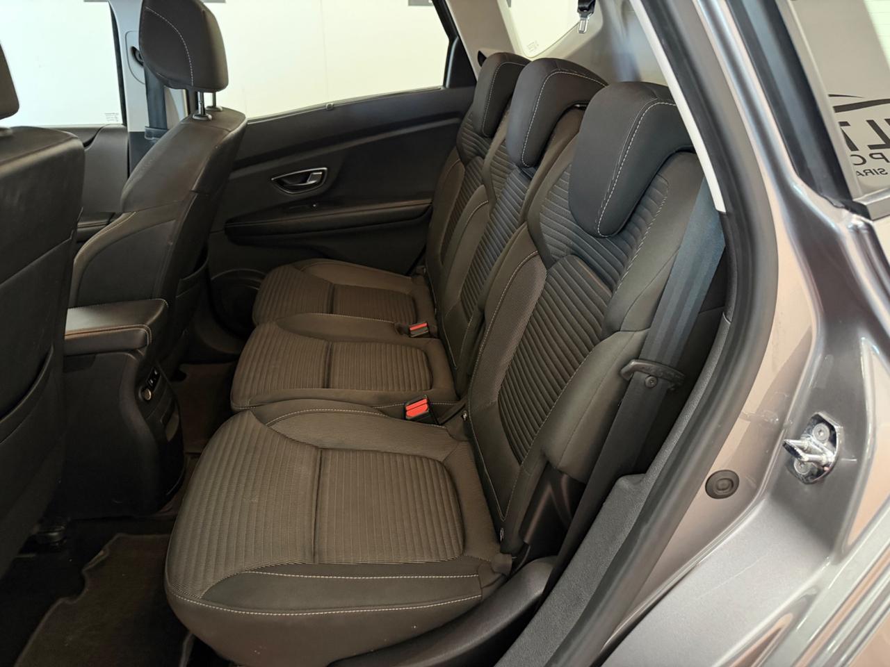 Renault Scenic Blue dCi 150 CV Sport Edition2