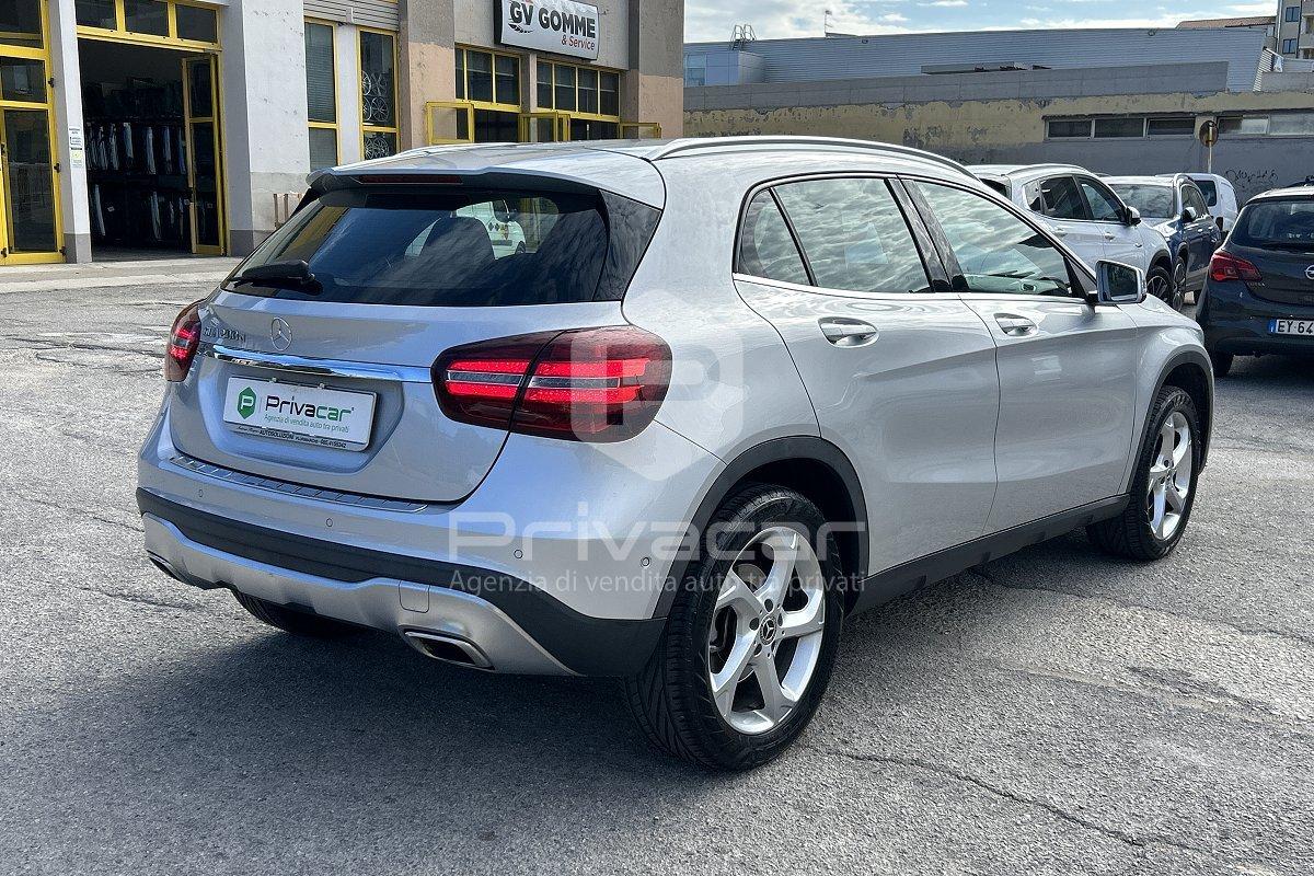 MERCEDES GLA 200 d Automatic Sport