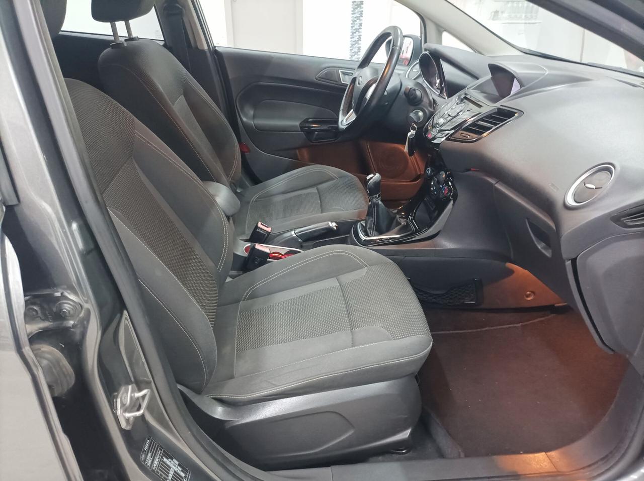 Ford Fiesta 1.5 TDCi 75CV 5 porte Titanium 01/2016