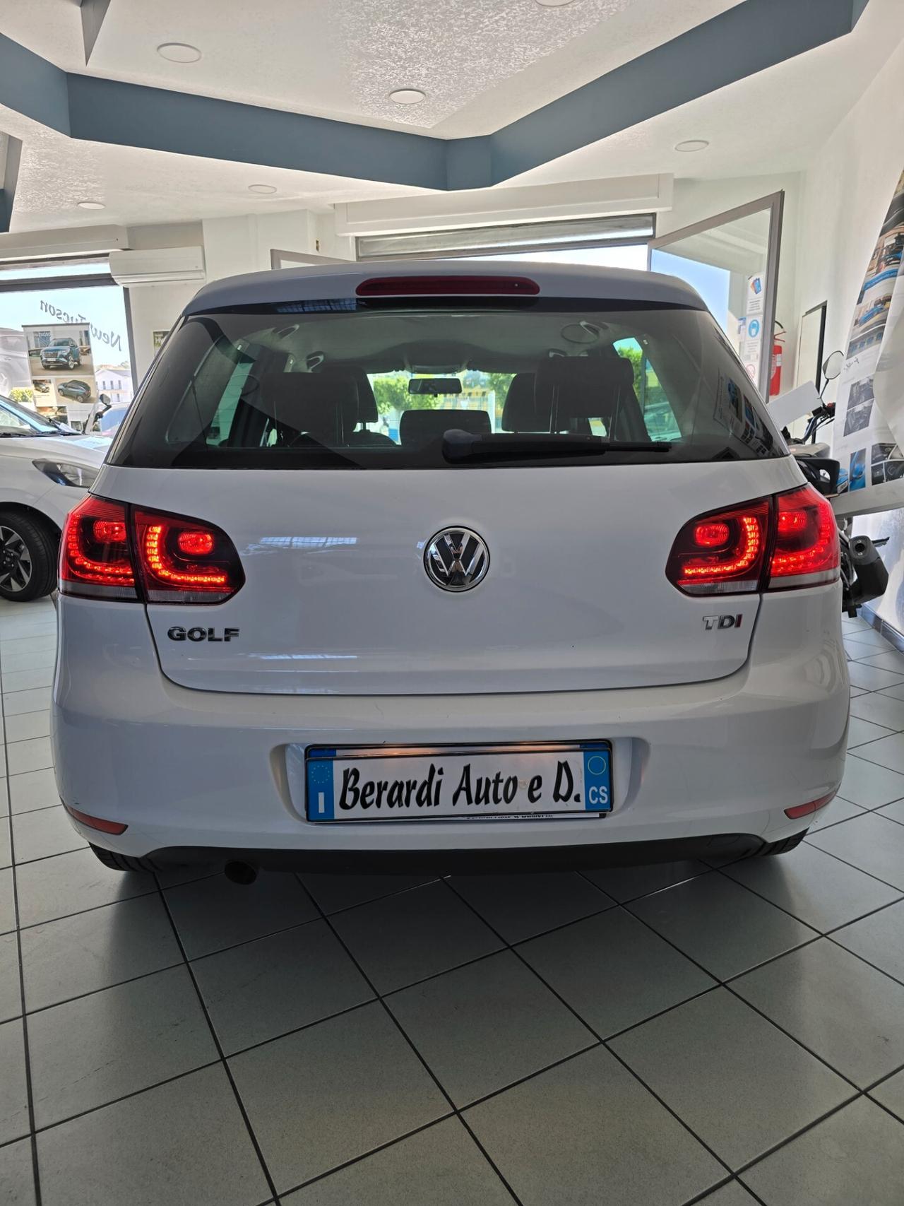 Volkswagen Golf 1.6 Highline