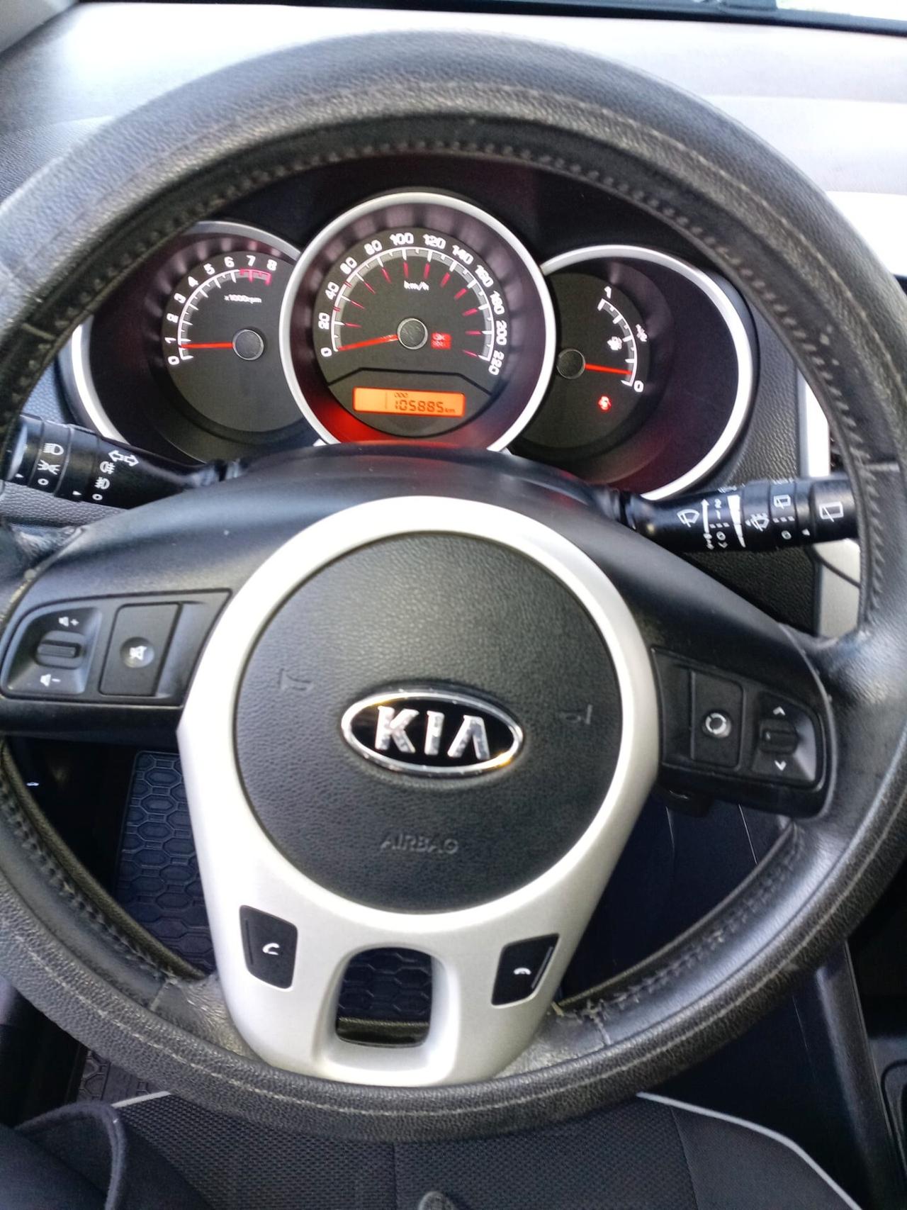 KIA VENGA 1.4 BENZINA 5 PORTE