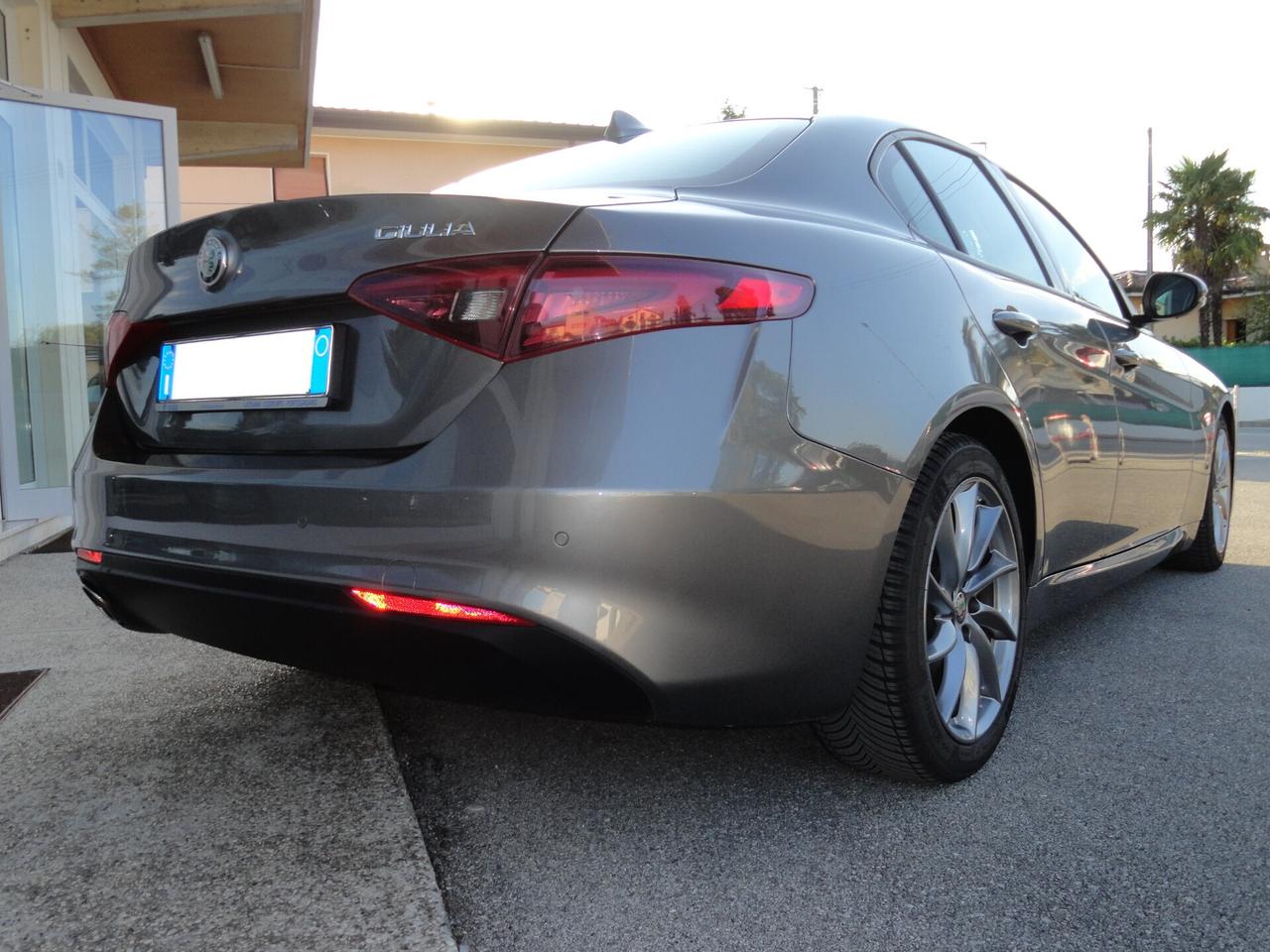 Alfa Romeo Giulia 2.2 Turbodiesel 150 CV AT8 Business