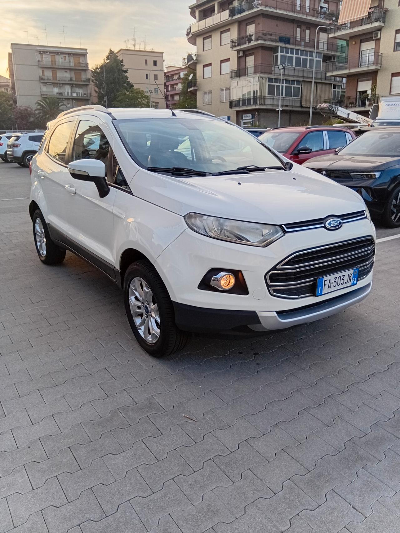 Ford EcoSport 1.5 CONFORT E PRATICITÀ