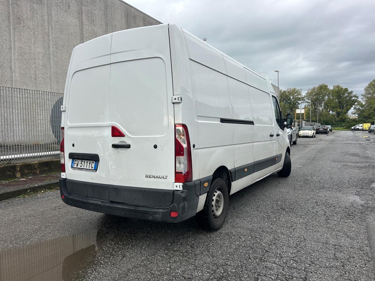 Renault Master T35 2.3 dCi/130 L3 H2