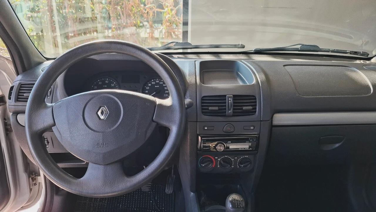 Renault Clio Storia 1.2 5 porte GPL Confort