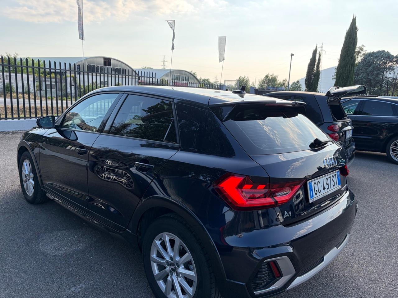 Audi A1 citycarver 30 TFSI Identity Contrast