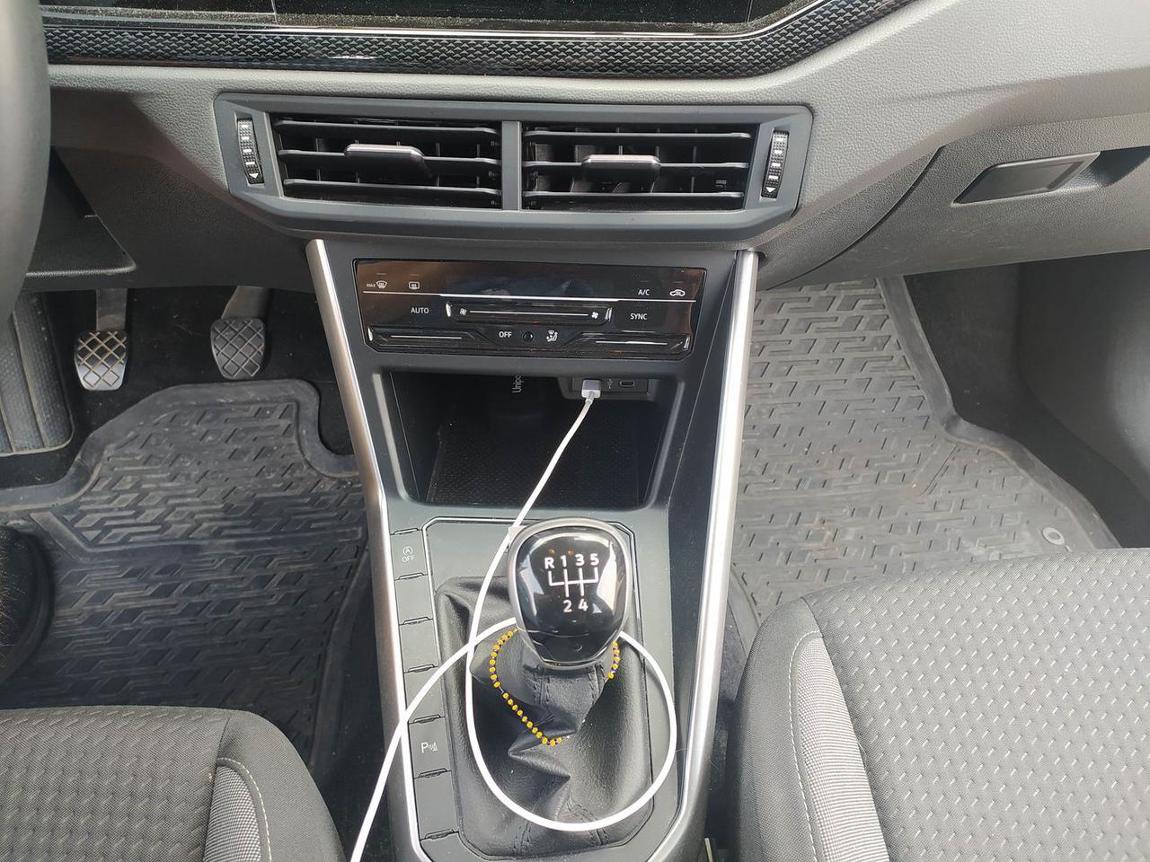 Volkswagen Polo Life 1.0 TSI #5920