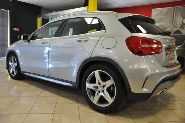 MERCEDES-BENZ GLA 200 CDI Automatic 4Matic PremiumE6* AMGTELC/XENO/PDC*