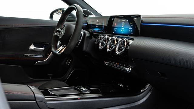 MERCEDES-BENZ CLA 45S AMG 4Matic+ Premium Plus IVA