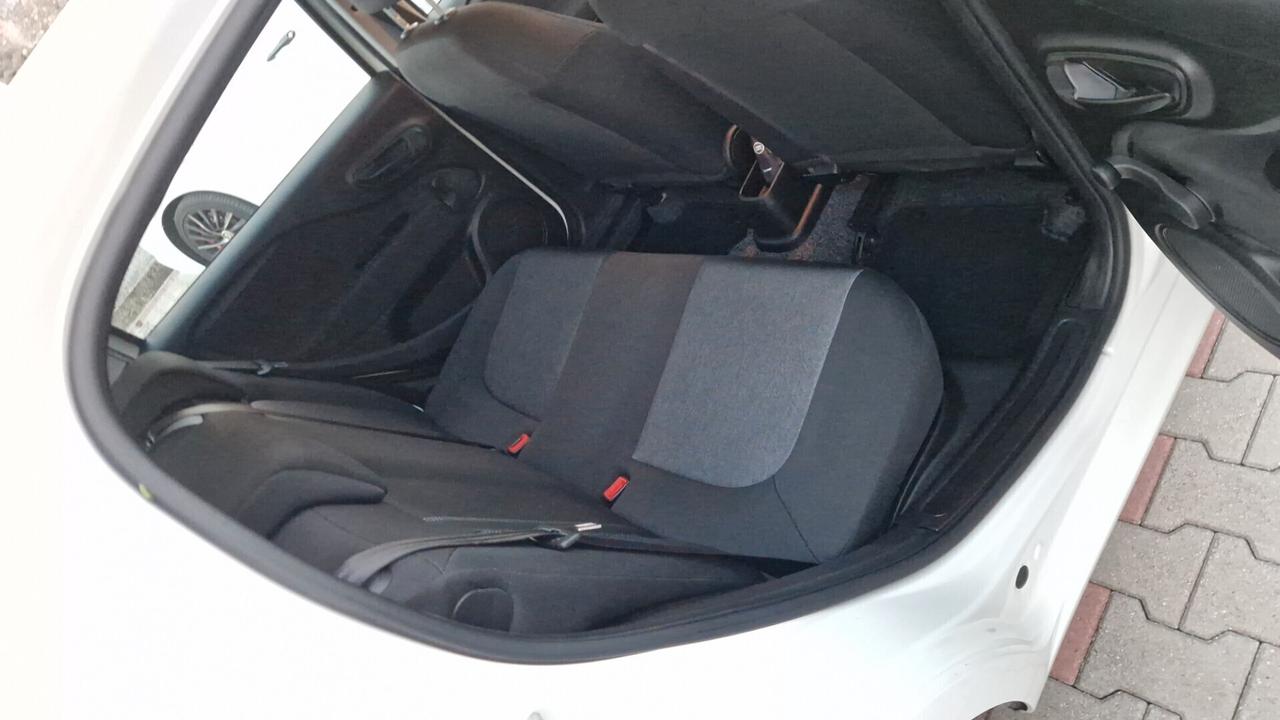 Fiat Punto 1.4 GPL 5 perfetta garantita 12 mesi