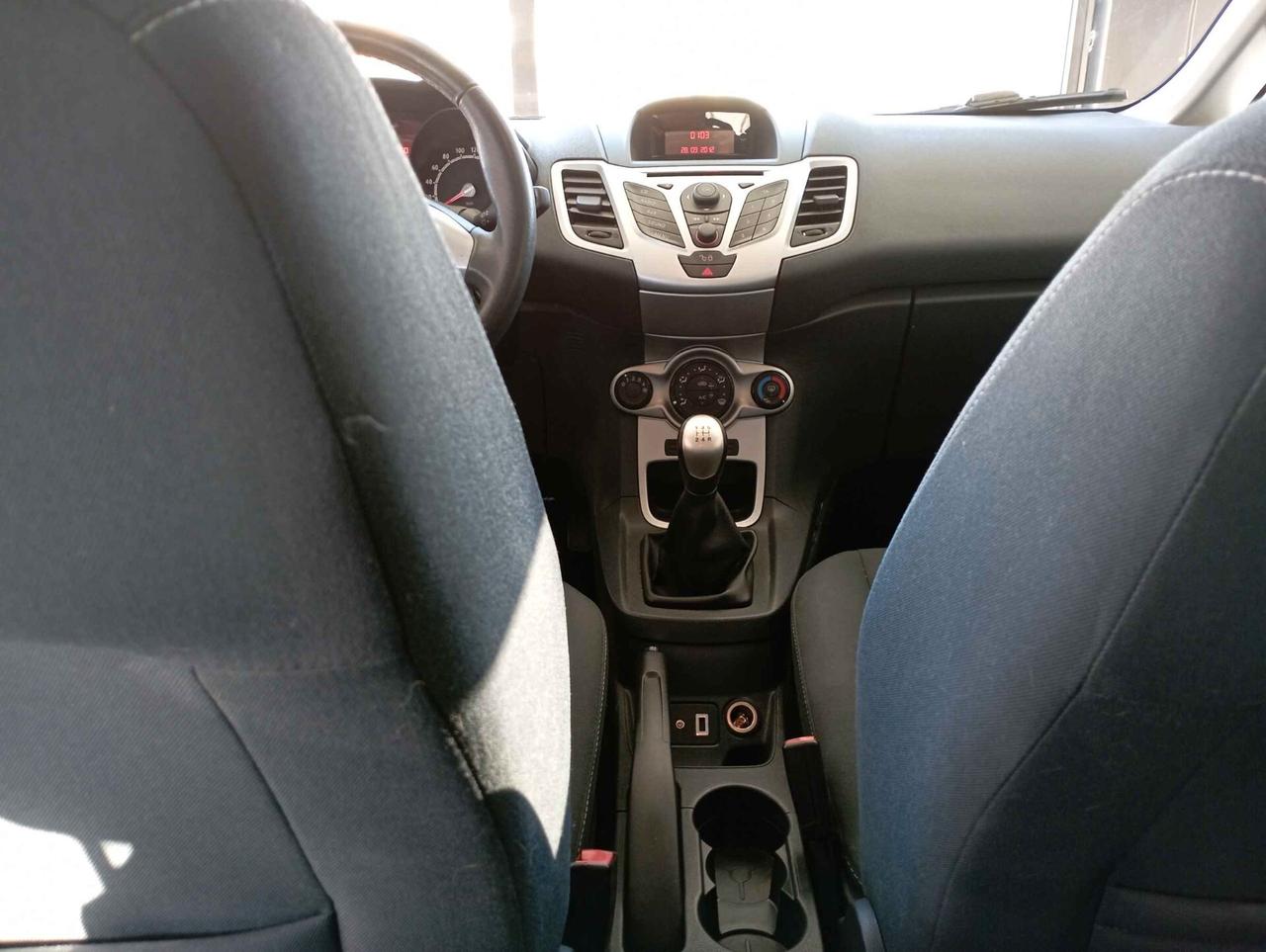 Ford Fiesta Ikon 1.2 60CV 5 porte